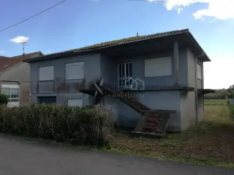 Casa en A Atalaia (Asados)