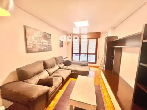 Piso en El Carbayedo-El Quirinal