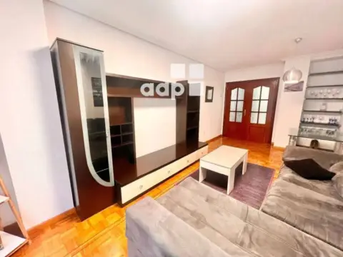 Piso en El Carbayedo-El Quirinal