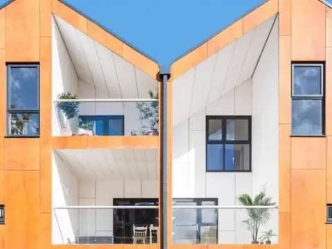 Terreno en calle de los Chirimoyos