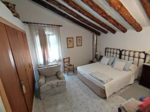 Casa rústica en Azlor