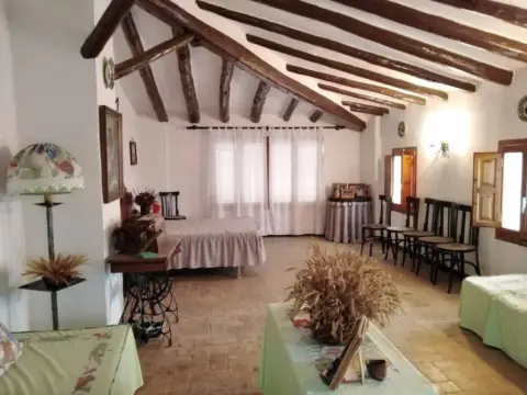 Casa rústica en Ontiñena
