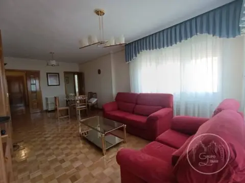 Piso en Ávila Capital