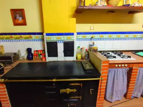Casa rústica en Colungo