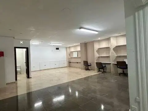 Local comercial en Parque de Ruperto Chapí