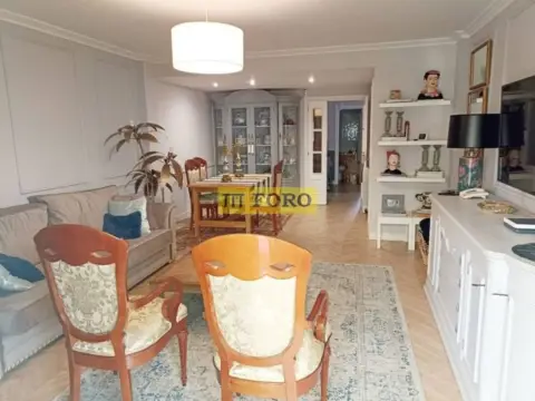 Piso en Bayas