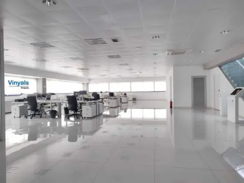 Nave industrial en Cerdanyola Sud