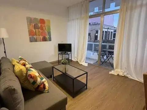 Piso en Centro-Zona calle Castillo