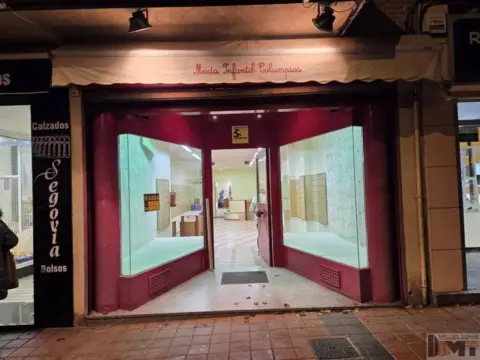 Local comercial en José Zorrilla-Padre Claret