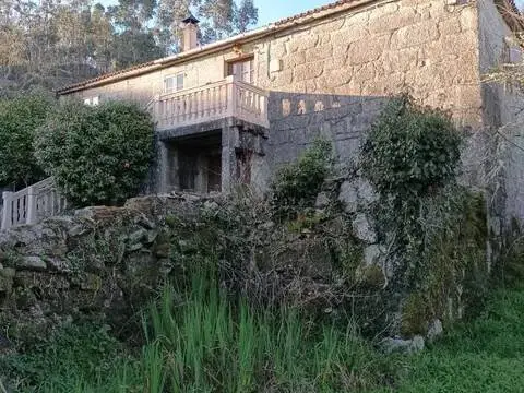 Casa rústica en Cerdedo-Cotobade