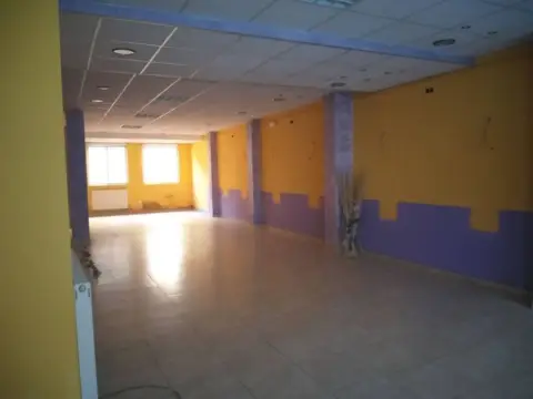 Local comercial en calle de Huertas
