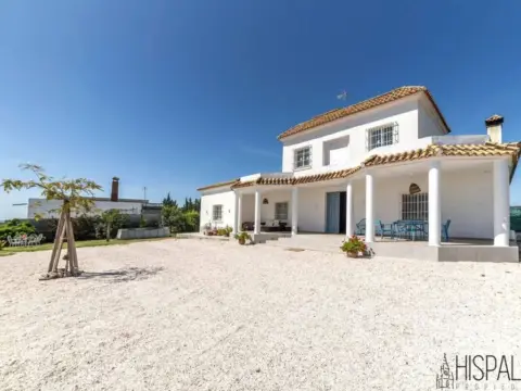 Chalet en Cantillana