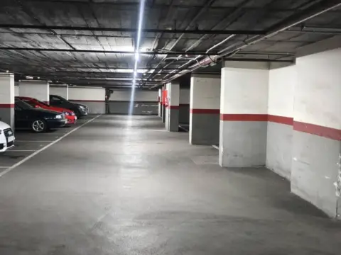 Garaje en Via Augusta