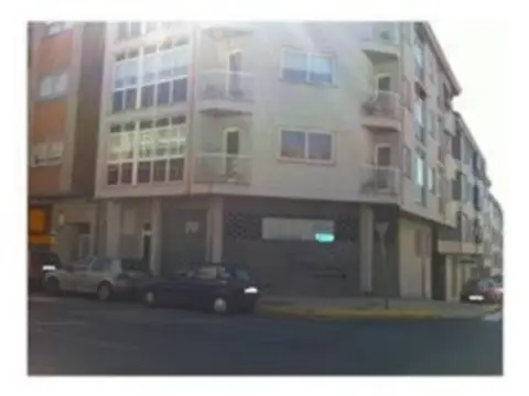 Local comercial en calle de Quintián