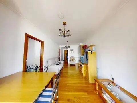 Piso en Bertamiráns