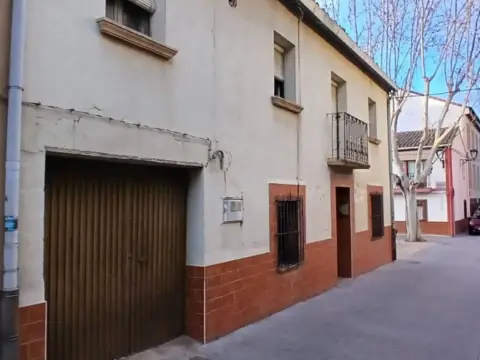 Casa en La Portalada-Varea