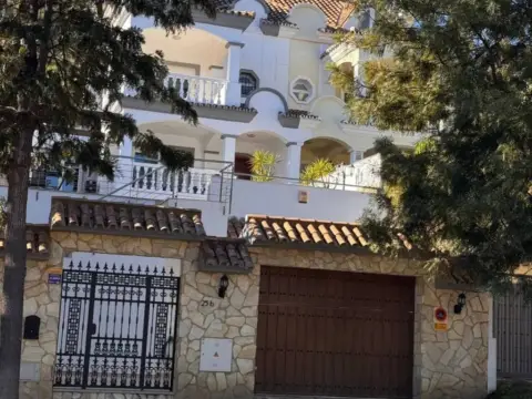 Chalet en Benalmádena Costa
