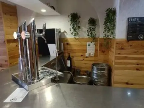 Local comercial en Plaza de la Coronación