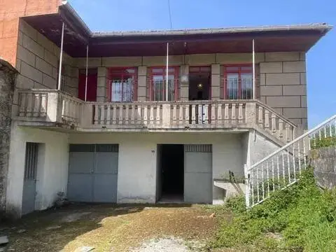 Casa rústica en calle Boboras, 1000