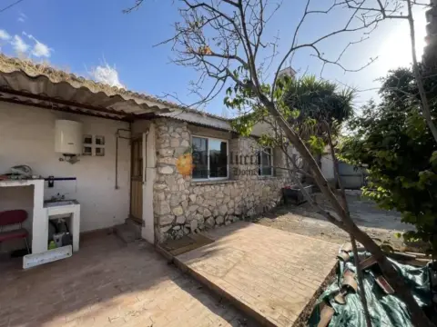 Casa rústica en Láchar