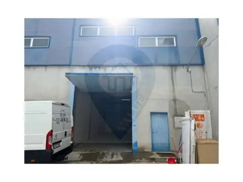 Nave industrial en El Romeral-Santa Amalia