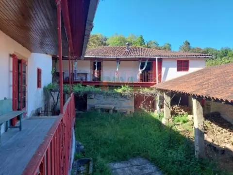 Casa en Castrelo de Miño
