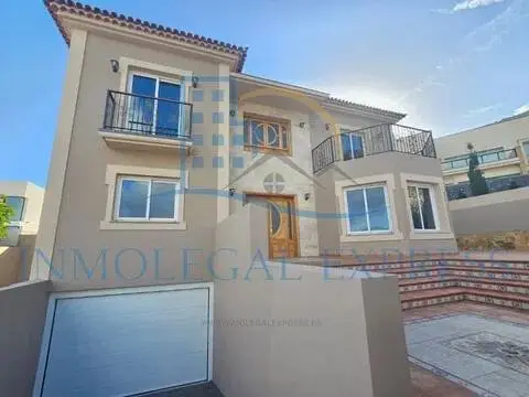 Casa en La Caleta de Interián