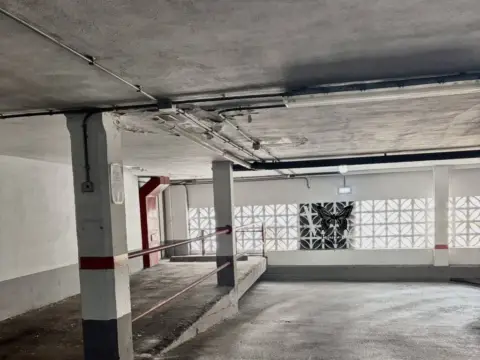 Garaje en Pumarín-Teatinos