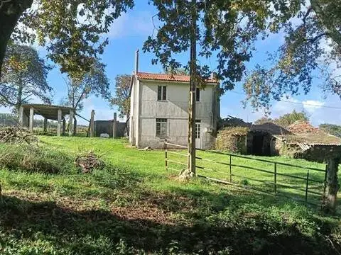 Chalet en A Chantada (Requeira)