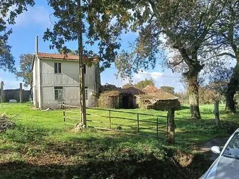Chalet en A Chantada (Requeira)