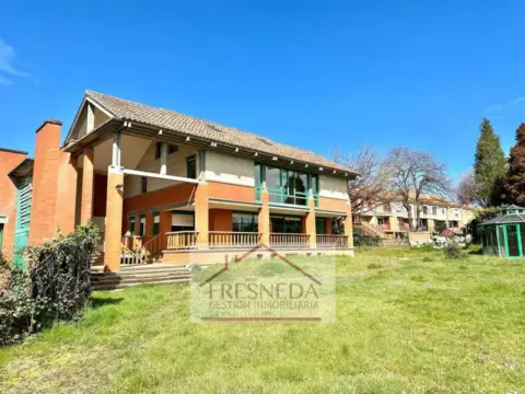 Chalet en Carretera de Fresneda