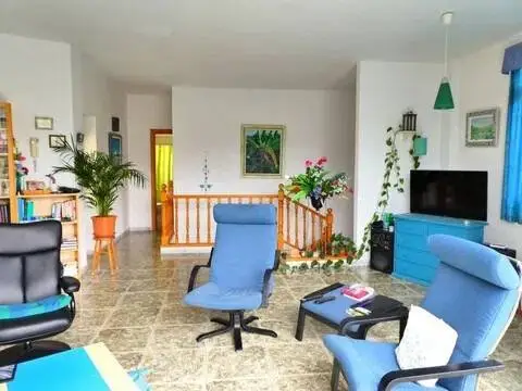 Chalet en Buzanada-Valle de San Lorenzo-Cabo Blanco