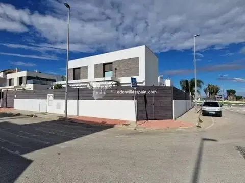Chalet en Daya Vieja