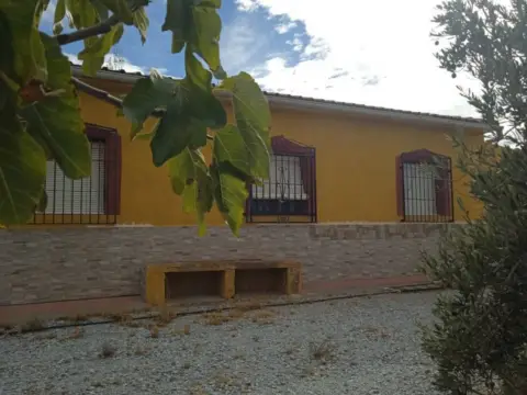 Casa rústica en Freila