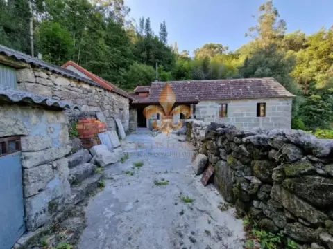 Casa rústica en Covelo