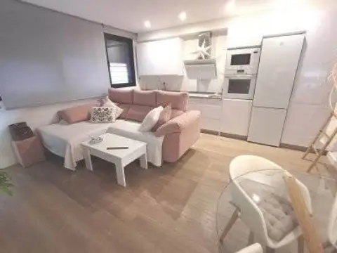 Piso en Huerta de la Reina-Arruzafilla-Parque Figueroa-Noreña