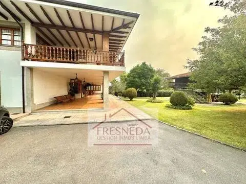 Chalet en calle Lugar San Cucao, 103