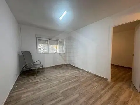 Piso en calle de Pablo Neruda