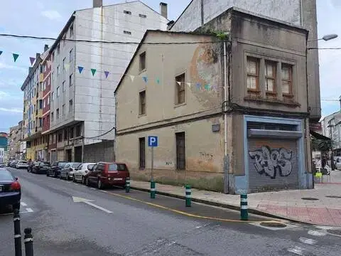 Edificio en Paradai
