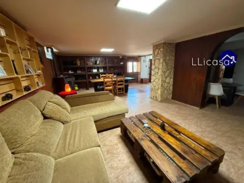 Casa rústica en calle de Ollerías