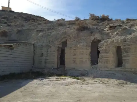 Casa rústica en Benamaurel