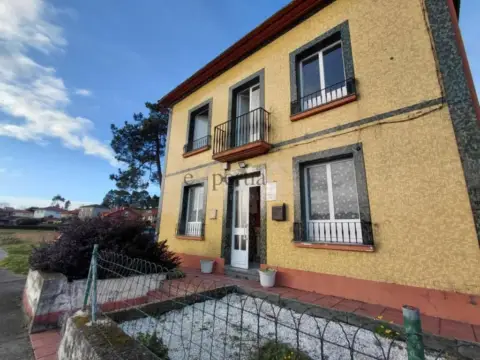 Casa en A Iglesia (Leiro)
