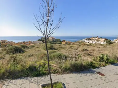 Terreno en Urbanización Loma Juanelo, 11