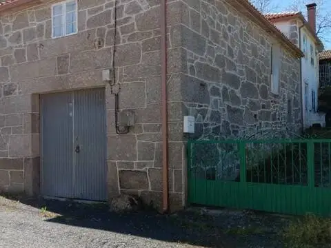 Casa rústica en Antas de Ulla