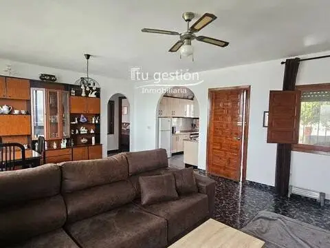 Casa adosada en Sayalonga