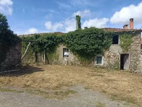 Casa adosada en Vilasantar