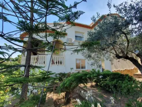 Casa en Ador
