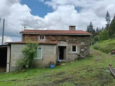 Chalet en A Chantada (Requeira)