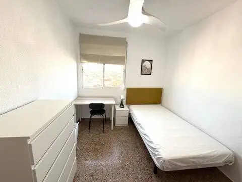 Habitación en Avinguda del Doctor Waksman