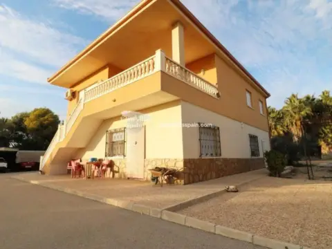 Casa en Plaça de Crevillent-Juzgados